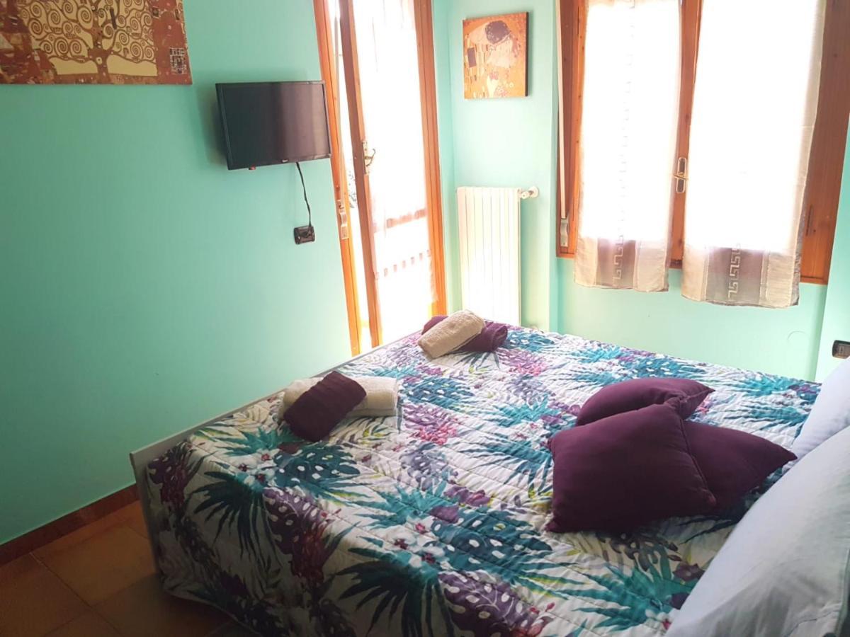 Casa Madda Panzió Selargius Kültér fotó